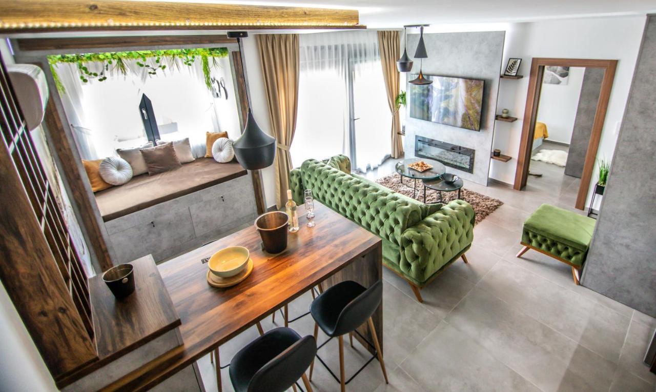 Royal Luxury Apartment Vrsac Buitenkant foto
