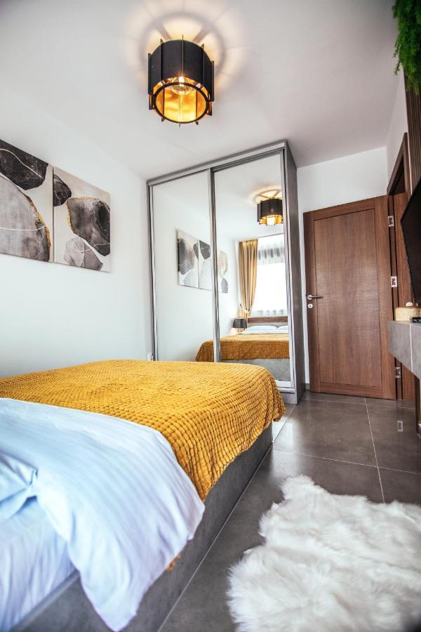 Royal Luxury Apartment Vrsac Buitenkant foto