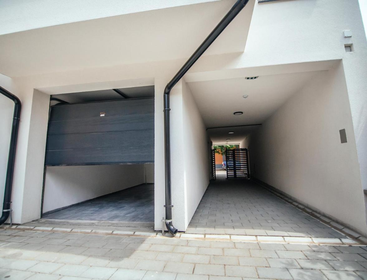 Royal Luxury Apartment Vrsac Buitenkant foto